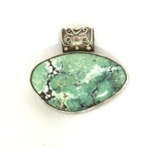 TURQUOISE PENDANT
